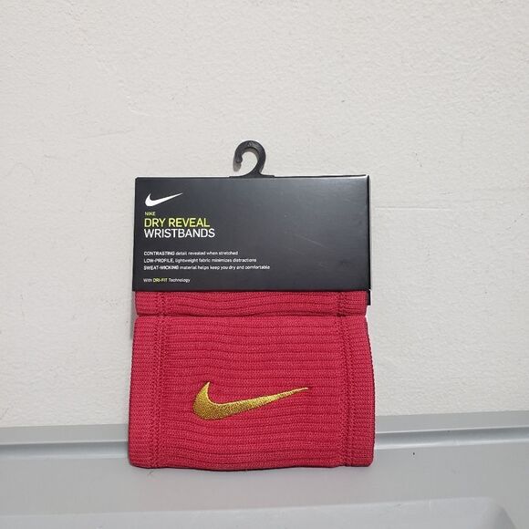 Nike Dry Reveal Wristbands Dri-Fit Technology Unisex Comes with 2 Maroon/Gold - Picture 2 of 5